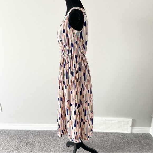 Ciros Korean Made  Breezy Geometric Sleeveless Pleated MIDI Dress - Picture 3 of 16